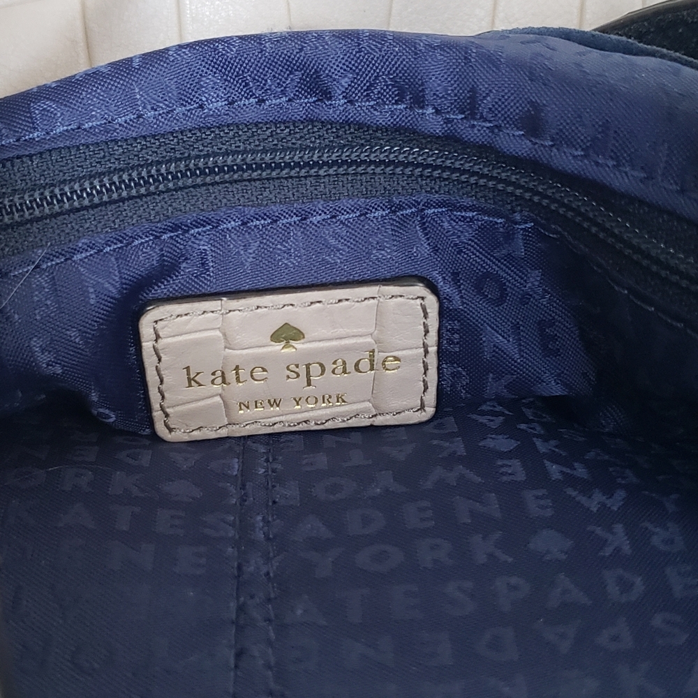 Kate Spade Bucket Bag - Picture 8 of 9